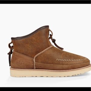 UGG CAMPFIRE BOMBER PULL-ON BOOT